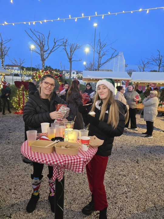 Humanitarni advent u Jezerima okupio mještane i posjetitelje