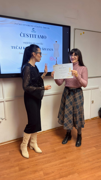 FOTO Uspješno završen tečaj krojenja i šivanja u POU Šibenik, a prijave za novi ciklus već su otvorene