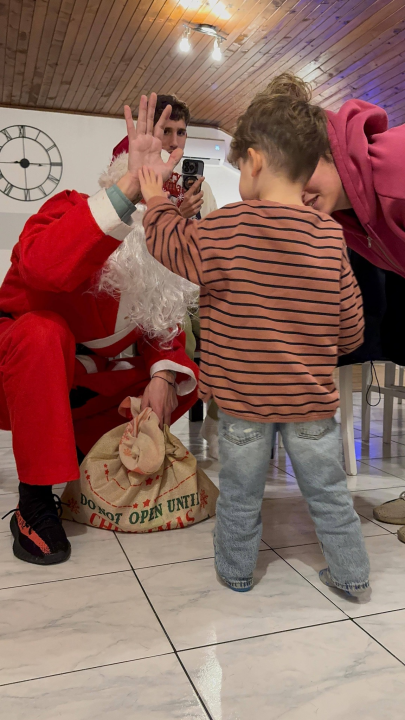 Djed Božićnjak u Raslini