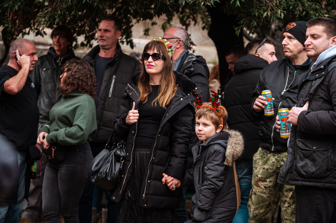 Badnjak u Šibeniku i ove godine uz savršeni soundtrack: Fenixi zapalili park