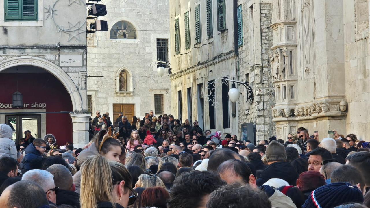 Šibenski glazbenici okupili mnoštvo ispred Katedrale na Stipanje