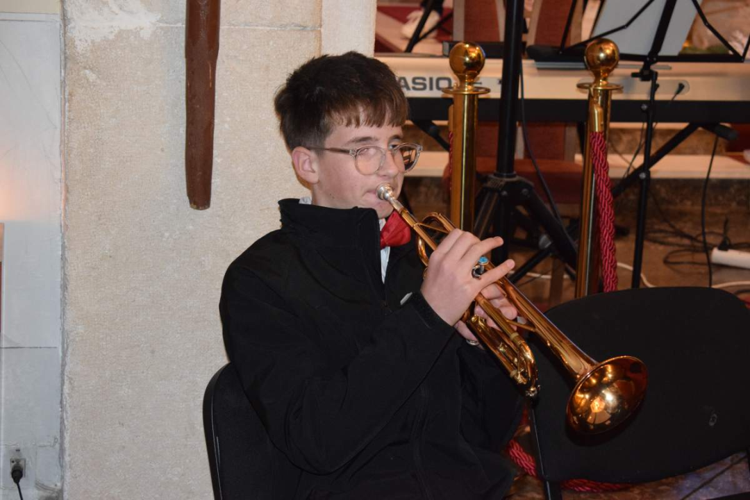 Koncert Puhačkog orkestra Primošten oduševio publiku