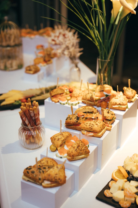 FOTO Dočekajte 2026. u Naturi uz vrhunske zalogaje, pjenušac i hitove koji vas neće pustiti s plesnog podija!