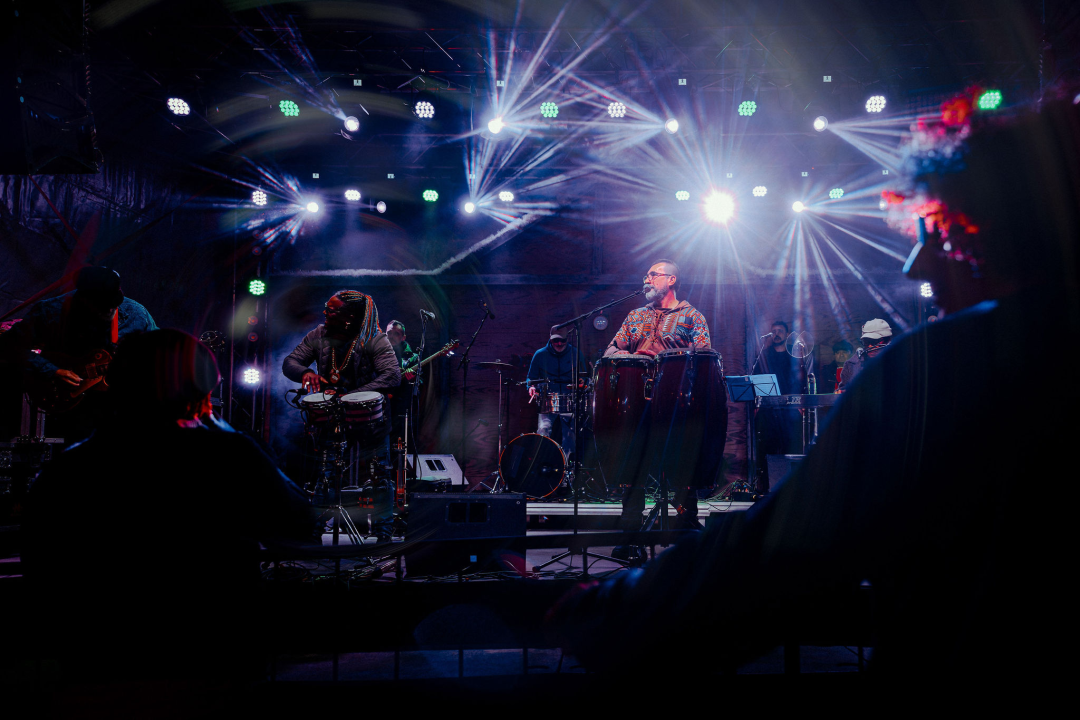 Spektakl za kraj: Energični Cubismo rasplesao Šibenčane i zaključio ovogodišnju Adventuru