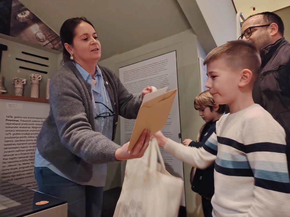 Kneževa palača i stara jezgra: Održana Noć muzeja u Šibeniku uz osam sati bogatog programa