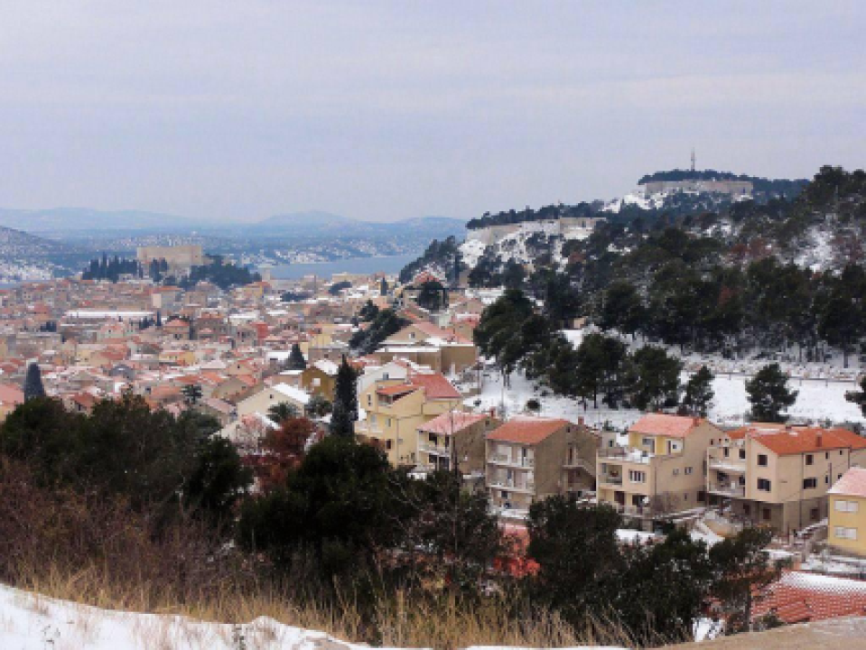 Prije 14 godina Šibenik je bio potpuno zatrpan snijegom