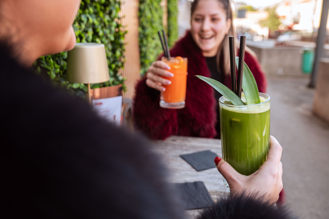 FOTO Mozart ovog mjeseca podiže ljestvicu zabave na novu razinu uz Nina Mrčelu, Sandija Cenova i Wine & Paint!