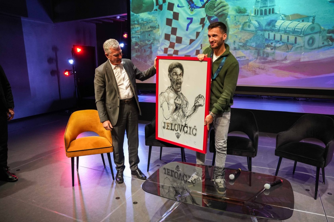 Brončani kapetan Franco Jelovčić dočekan u svom Šibeniku