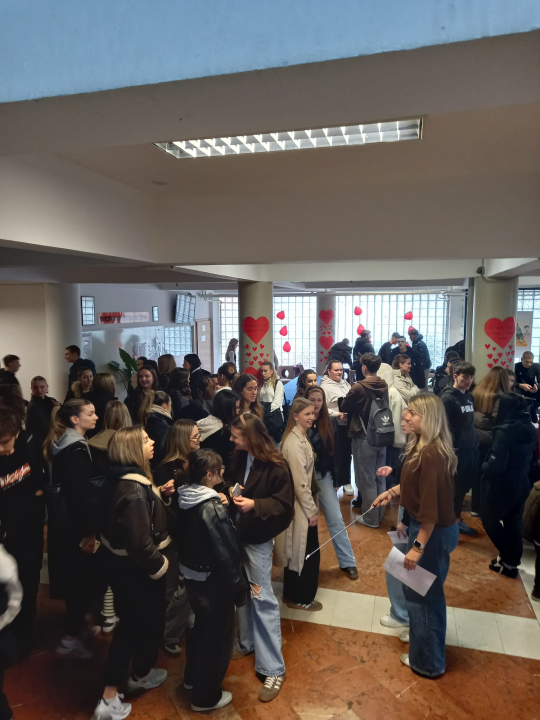 Učenici šibenskog TUŠ-a obilježili Valentinovo