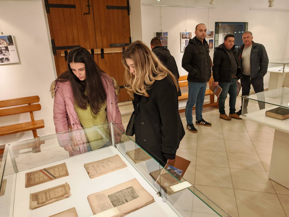 Izložba povodom obilježavanja 1000 obljetnice Hrvatskog kraljevstva u Drnišu