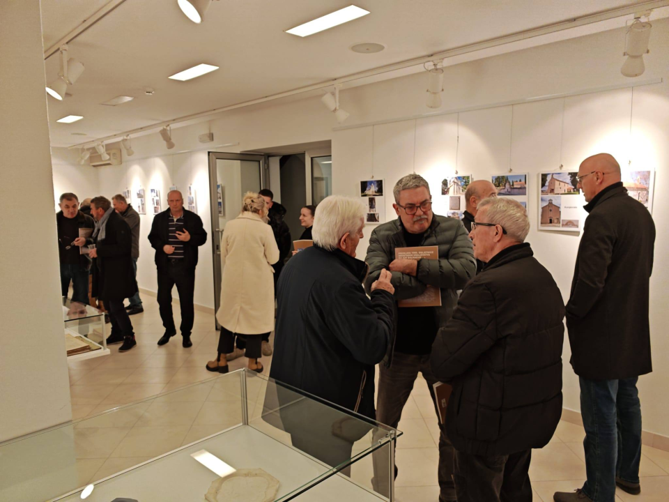 Izložba povodom obilježavanja 1000 obljetnice Hrvatskog kraljevstva u Drnišu