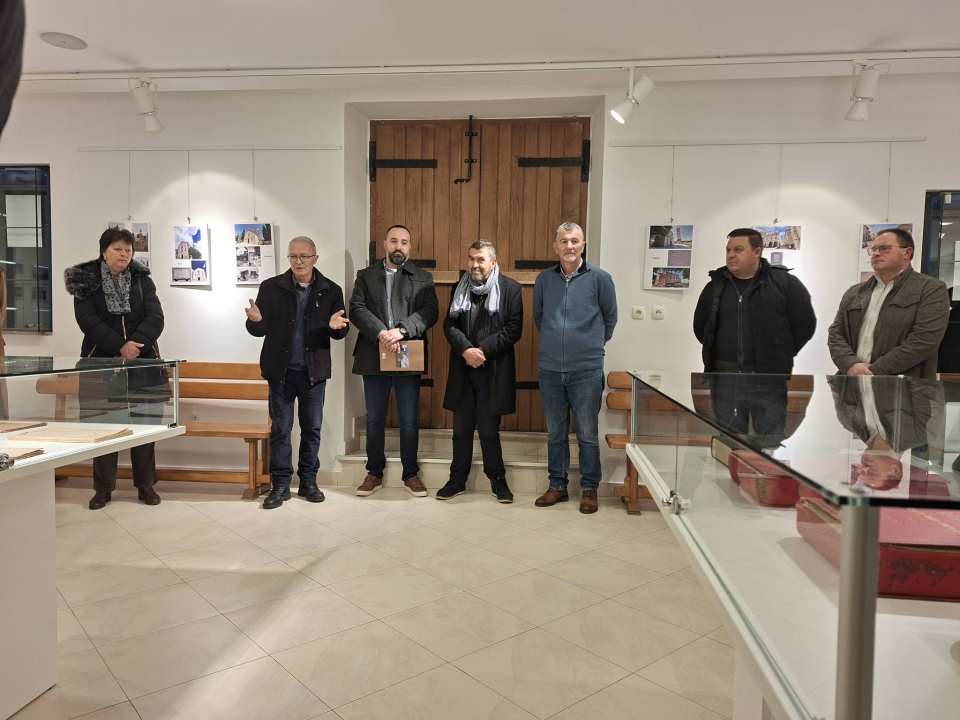 Izložba povodom obilježavanja 1000 obljetnice Hrvatskog kraljevstva u Drnišu