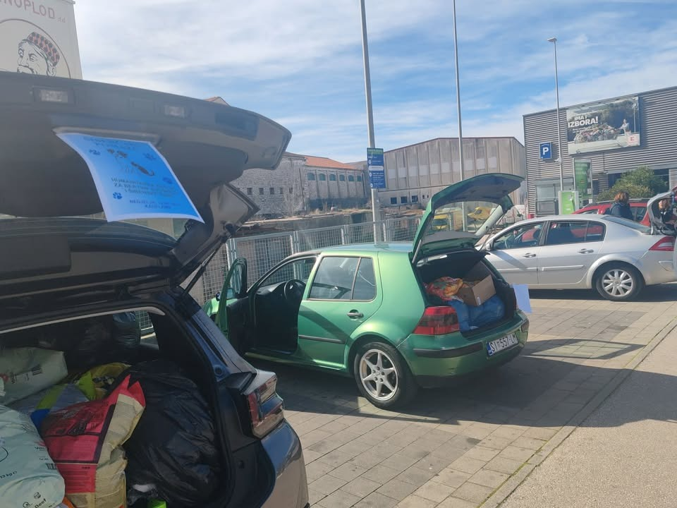 U Šibeniku prikupljene donacije za napuštene njuškice