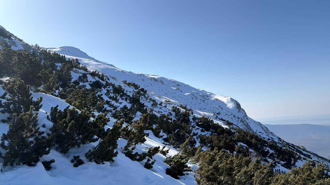 Pozdrav s najvišeg vrha Hrvatske na Dinari: 'Snijeg, sunce i pogled koji se pamti cijeli život'