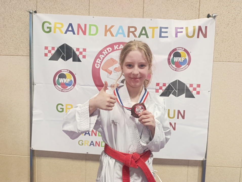 FOTO Karate klub Šibenik 1066 osvojio 12 medalja na turniru 'Grand Karate Fun' u Zagrebu