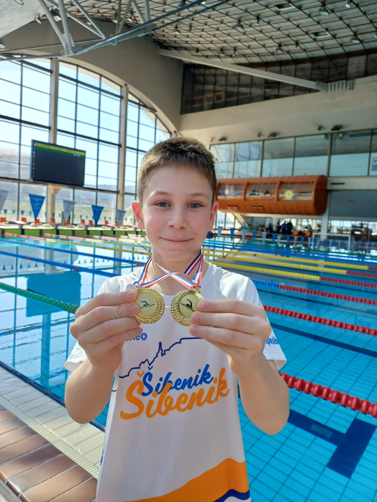 FOTO Plivačima Šibenika dva zlata, tri srebra i četiri bronce na Otvorenoj splitskoj ligi