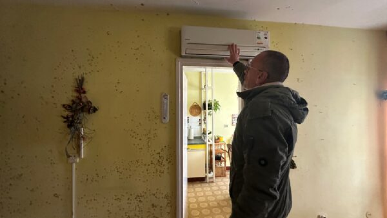 FOTO Nakon energetske obnove zgrade stanovi nekih Drnišana neupotrebljivi su za život