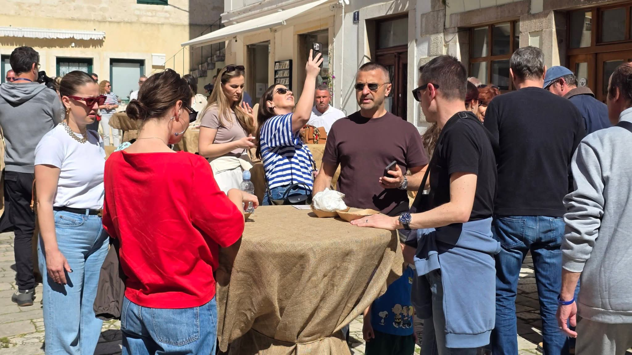 Na Maloj loži održana prva ovogodišnja ‘Taste like… Marenda’: Šibenik ponovno zamirisao na domaće okuse