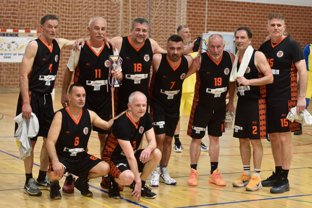 UKV Vitalac Split pobjednik veteranskog košarkaškog turnira u dvorani OŠ Meterize
