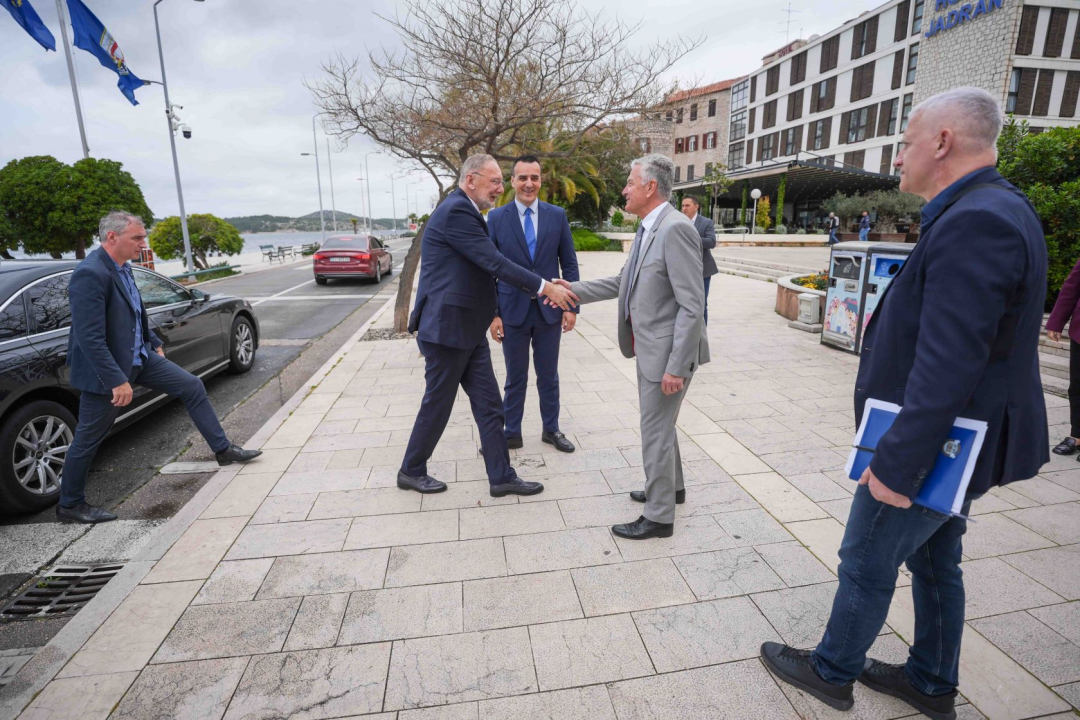 FOTO Ministar Božinović sastao se s Burićem i Rakićem: Šibenik je grad koji se pametno razvija