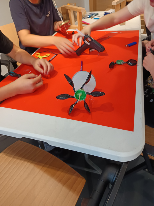 Školarci iz Oklaja istraživali kako nastaje električna energija na Krki