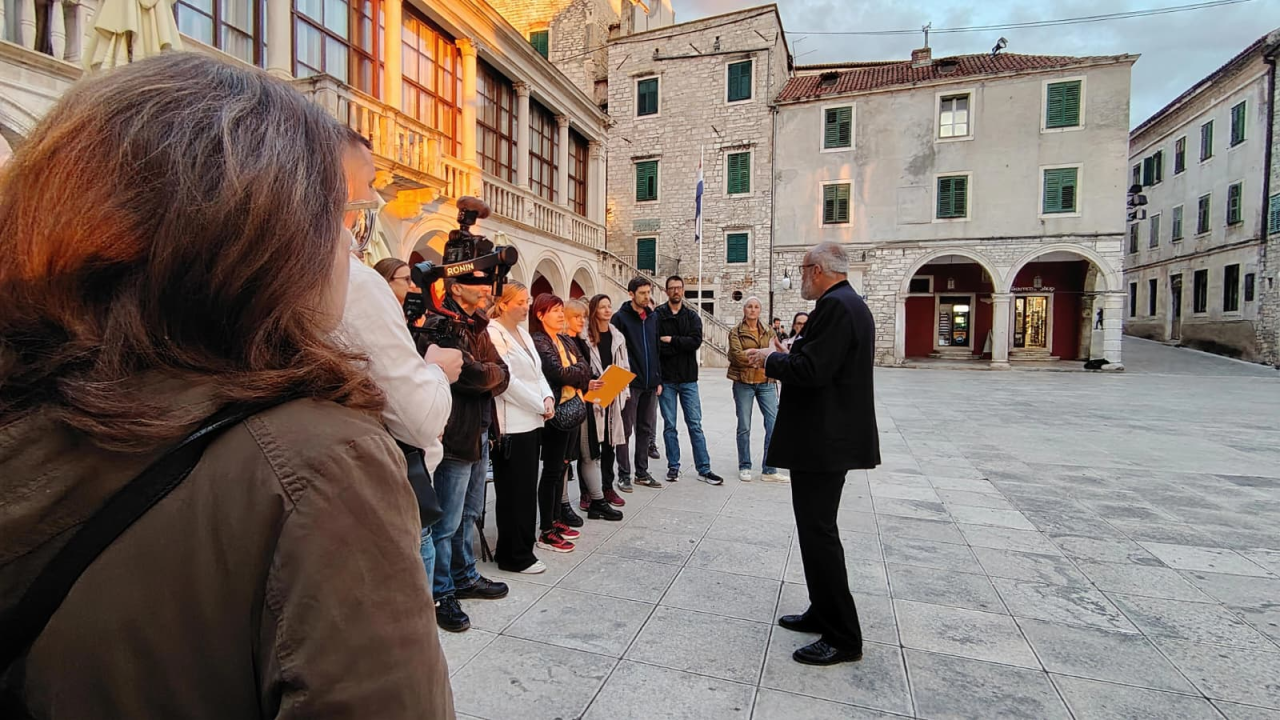 Kamen priča, a sinoć je 'progovorio' i kroz predavanje kustosa Jadrana Kale