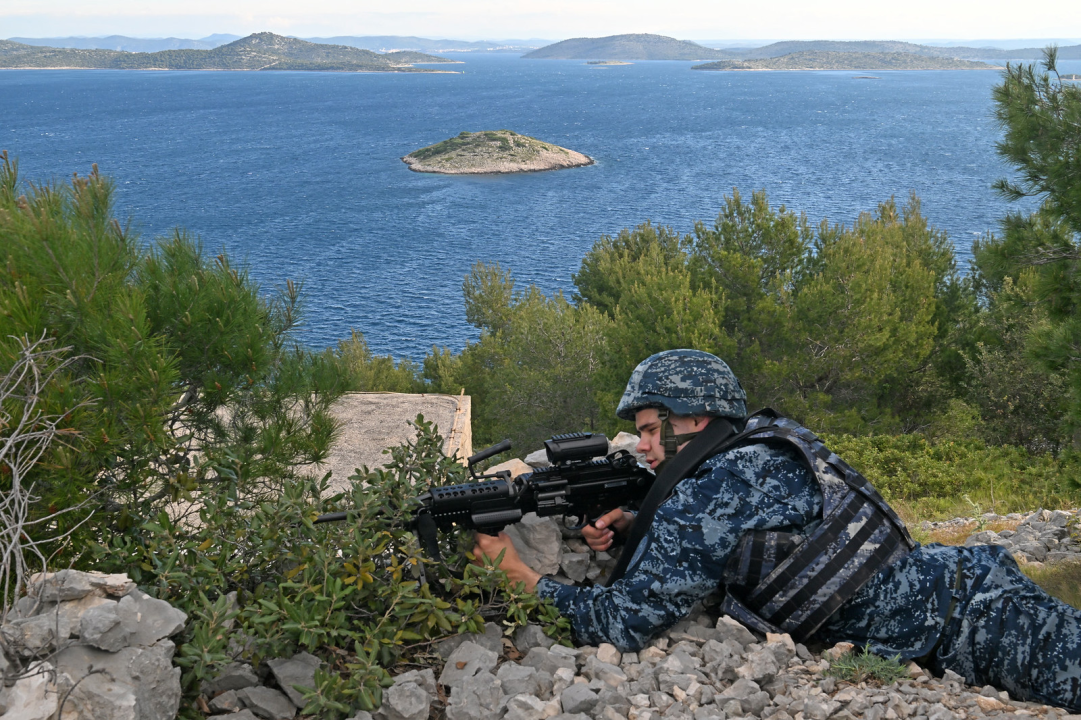 Hrvatska ratna mornarica provela vježbe na Žirju, u Zečevu i Kninu