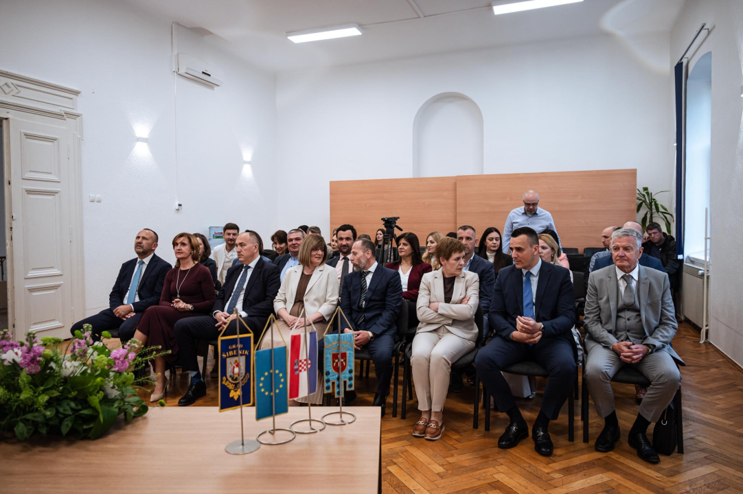 Važan korak prema izgradnji nove Opće bolnice u Šibeniku: Svečano potpisan ugovor za upravljanje projektom