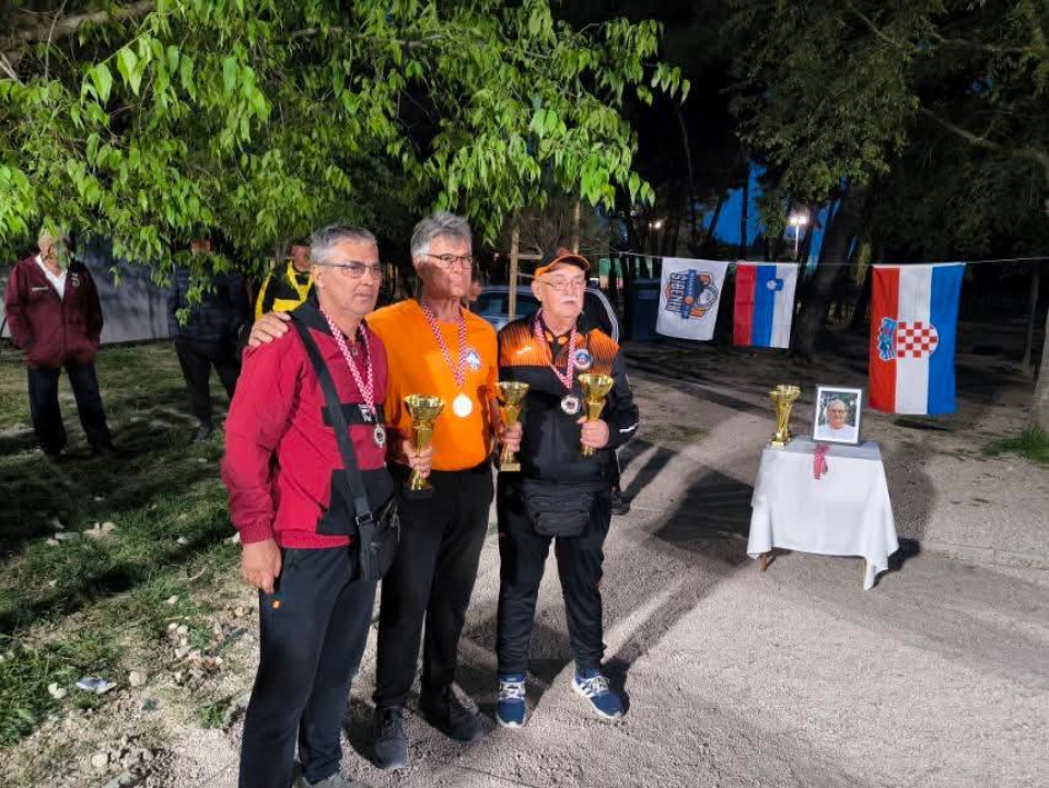 Memorijalni turnir 'Ivan Lambaša' u Šibeniku okupio najbolje igrače petanke 