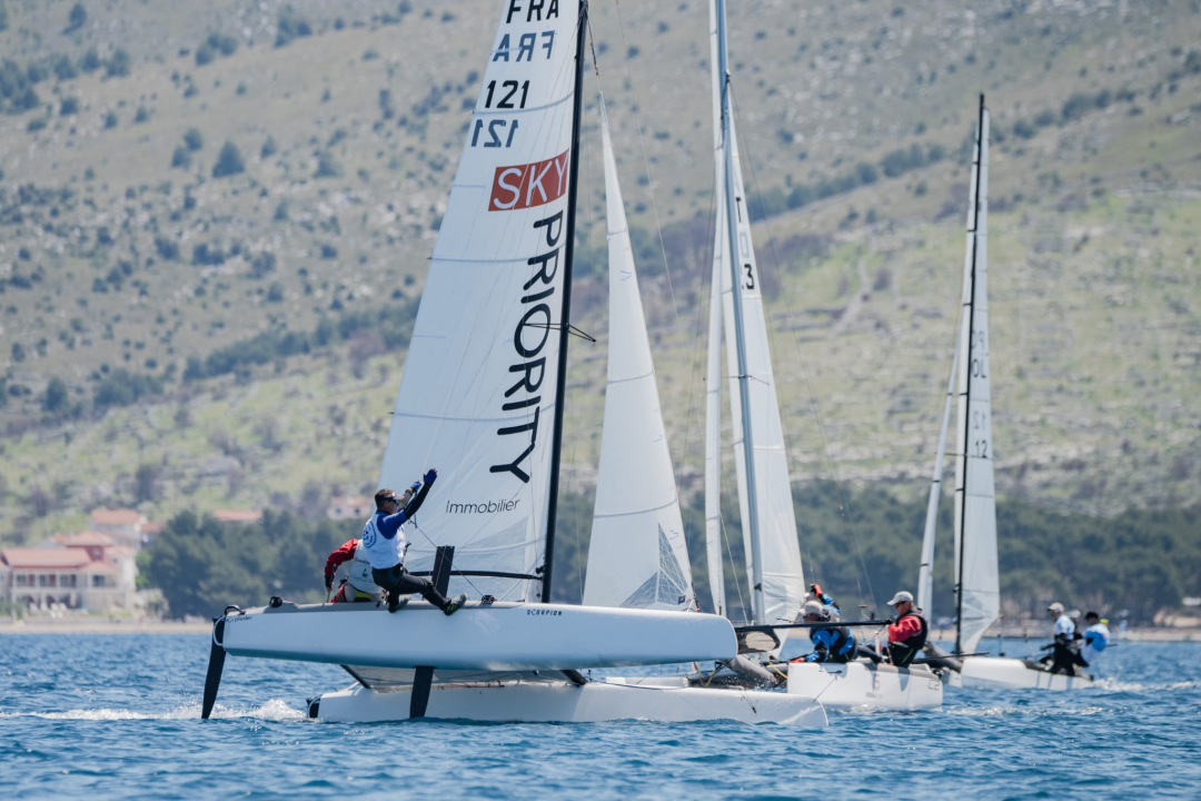 Prvi dan Croatian Trophy Callengea: Jedriličari iz nekoliko zemalja zaplovili šibenskim arhipelagom