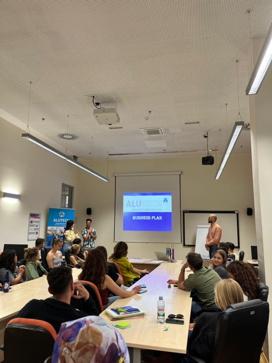 Green Hackathon u Šibeniku: Mladi razvijali poslovne ideje kroz međunarodnu razmjenu 'Entrepreneurship Goes Green'