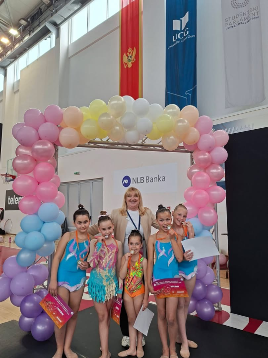 Šibenske gimnastičarke izvrsne na natjecanju u Crnoj Gori