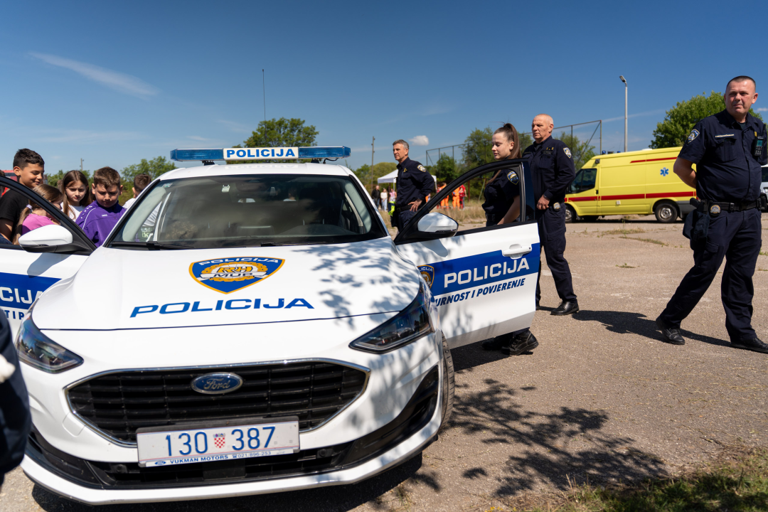 Civilna zaštita uspješno evakuirala učenike i djelatnike Osnovne škole Kistanje