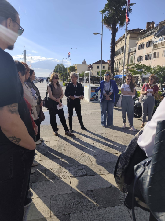 Poetska tura uz stihove posvećene Vesni Parun održana u Šibeniku