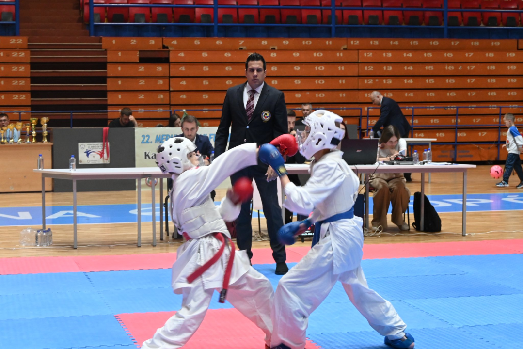 Novi uspjeh članova karate kluba Okit iz Vodica. Osvojili ukupno 10 medalja