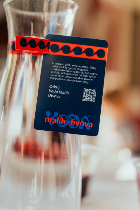 Voda Malih Divova uručila šibenskim vodičima prepoznatljive bedževe