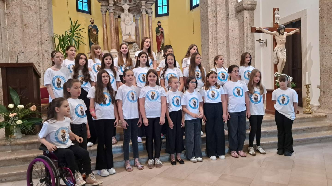 Povodom svetog Ante u Drnišu održan koncert dječjih crkvenih zborova