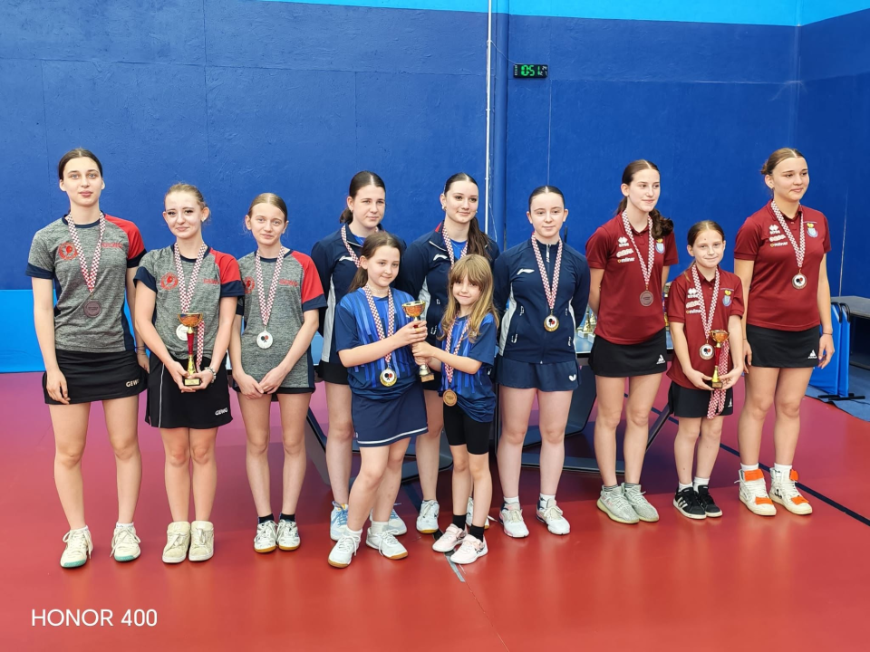 FOTO Šibenčankama četiri pehara na kadetskom PH: Loreta Mandić viceprvakinja države uz ekipno finale