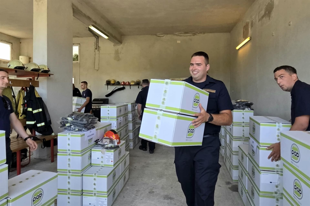 Veliko pojačanje za vatrogasce: Podijeljena oprema, uskoro stiže još šest vozila