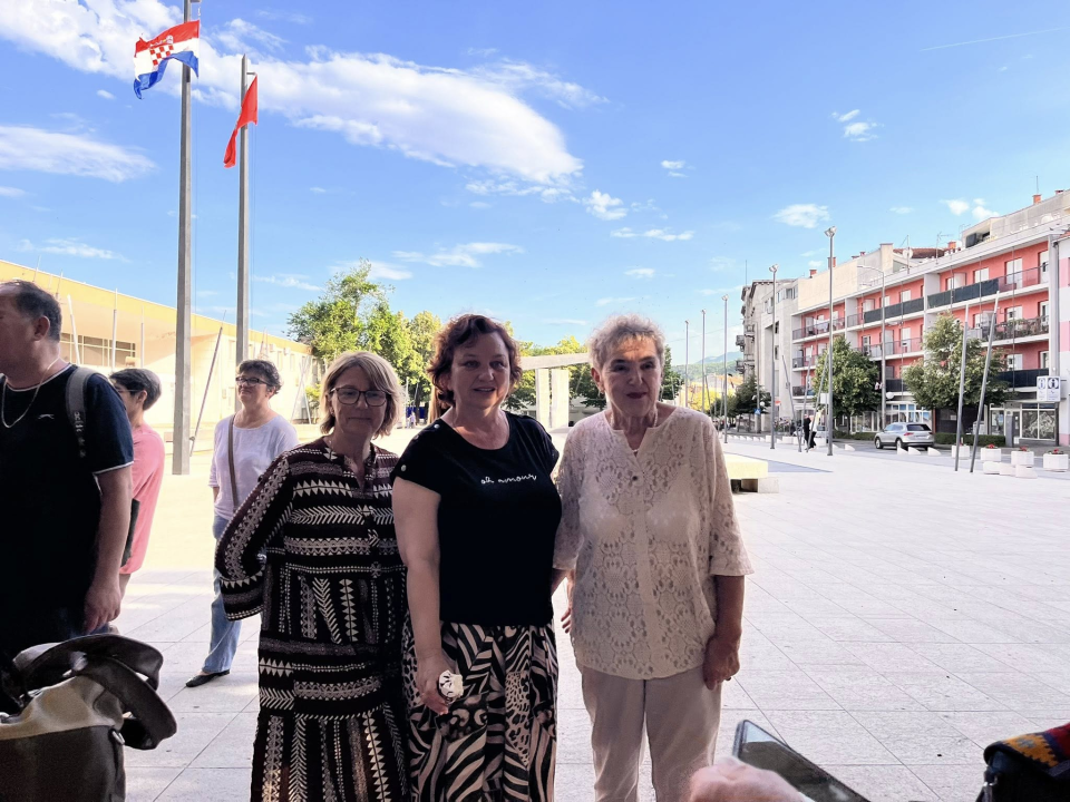 Održan tradicionalni Sajam udruga na središnjem gradskom trgu u Kninu
