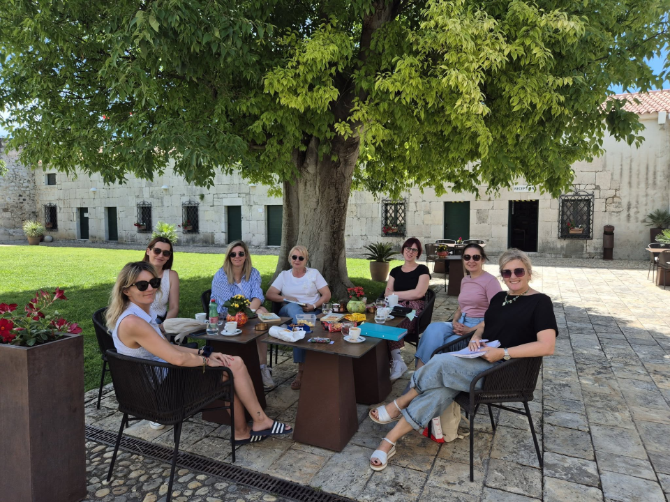 Čitateljski klub Gradske knjižnice izletom na Vransko jezero zaključio još jednu uspješnu godinu