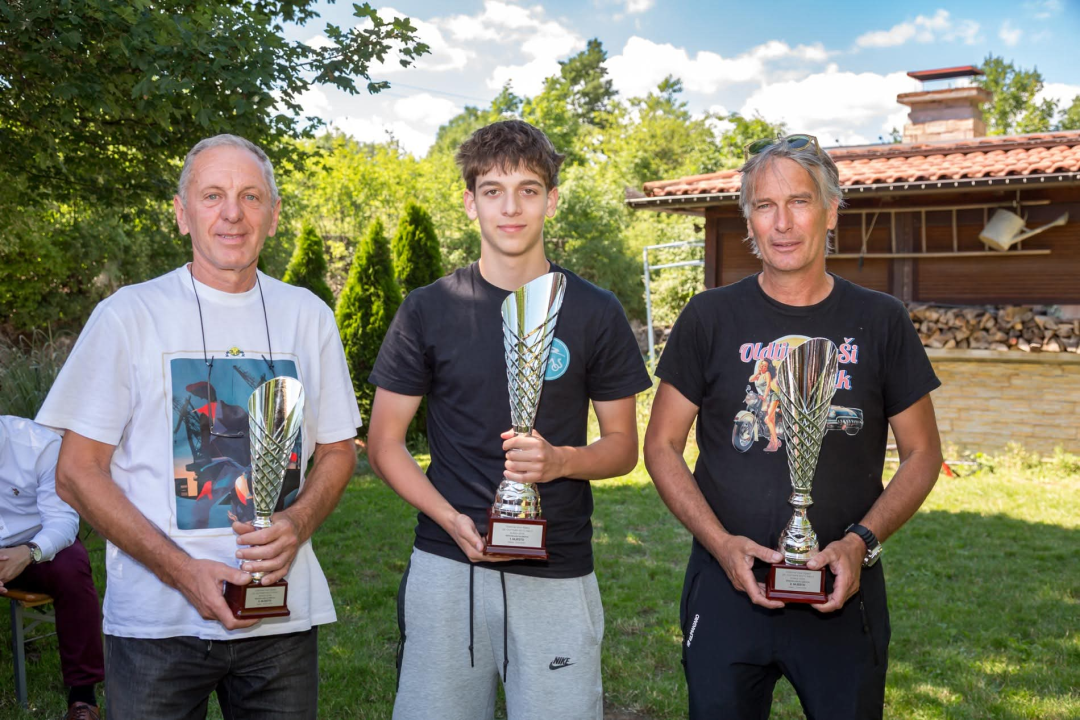 Kale zlatni, Morić srebrni, Bolanča brončani: Šibenčani briljirali na oldtimer rallyju