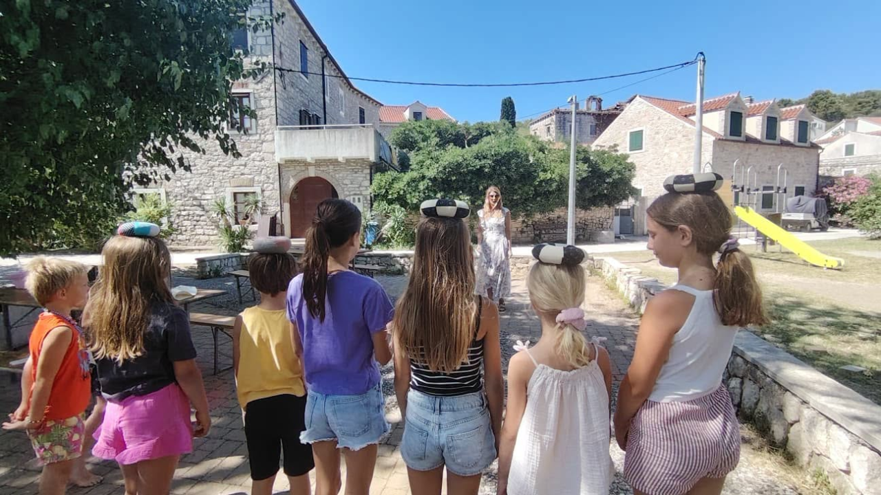 Radionica u sklopu 'Zlarinskog lita' djeci približila tradicijske običaje