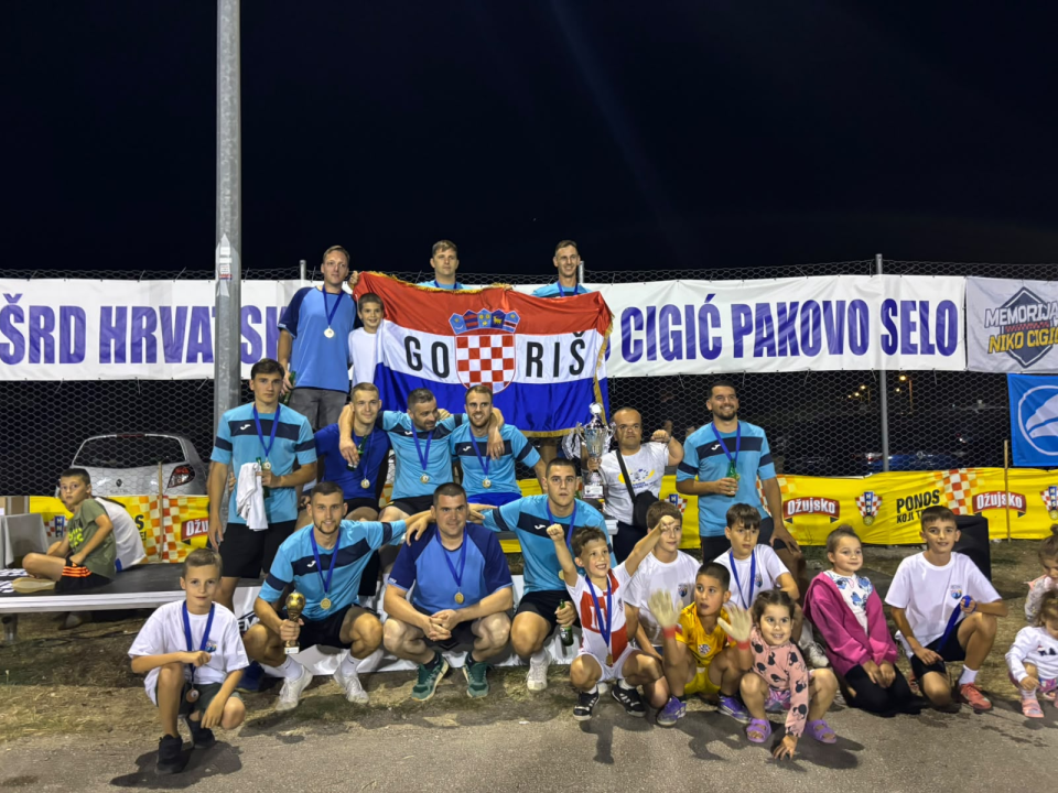 FOTO Goriš najbolji na turniru u Pakovu Selu, kod djece prvak OPG Burić
