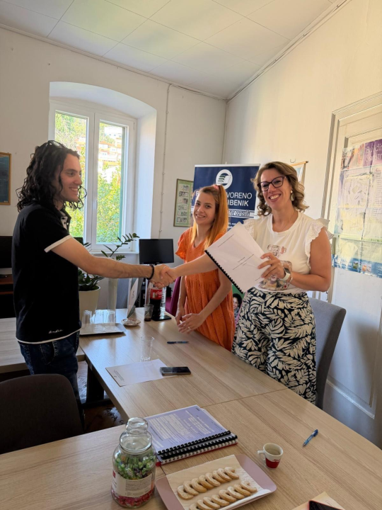 FOTO Završeni programi srednjoškolskog obrazovanja u POU Šibenik – otvoreni novi upisi uz 20 posto popusta!
