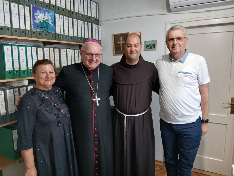 Biskup Rogić u Kninu
