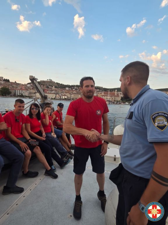 Već četvrti dan šibenski HGSS-ovci tragaju za ženom na Kapriju, jučer spašavali planinarku s Dinare