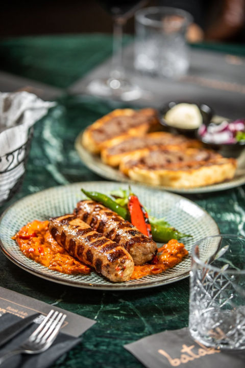 Jedan restoran, bezbroj razloga za posjet: U Batku u Ražinama vas čeka vrhunski roštilj, odlična vina i pokoji noviteti