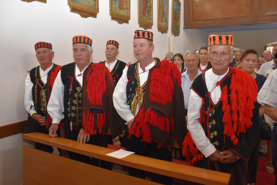 FOTO Velik broj vjernika okupio se na obilježavanju blagdana sv. Jakova u Mirloviću