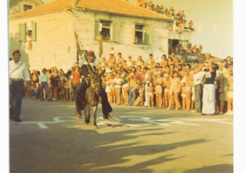 FOTO Uoči Magarećih trka u Tribunju stare fotografije probudile nostalgiju